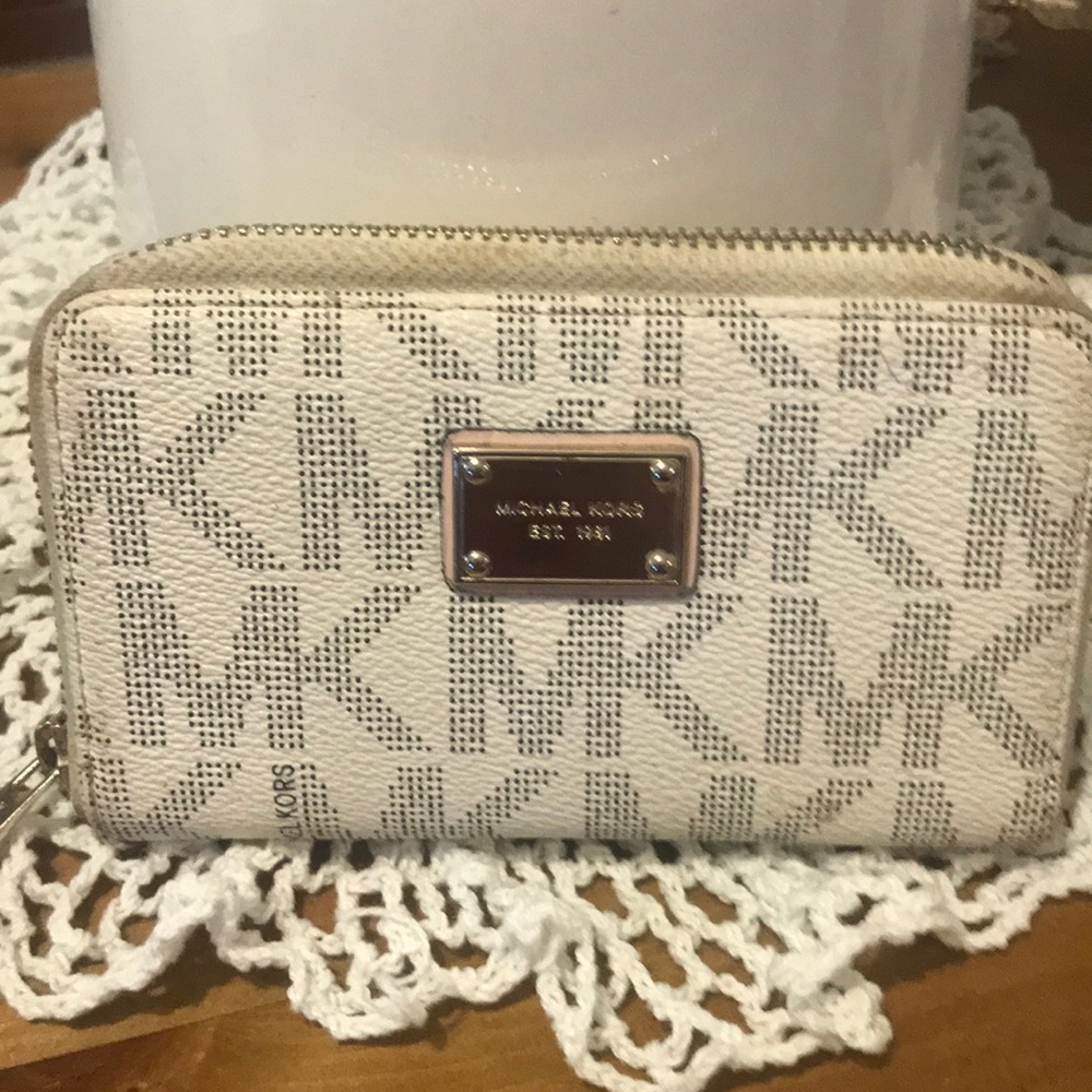Michael Kors wallet
